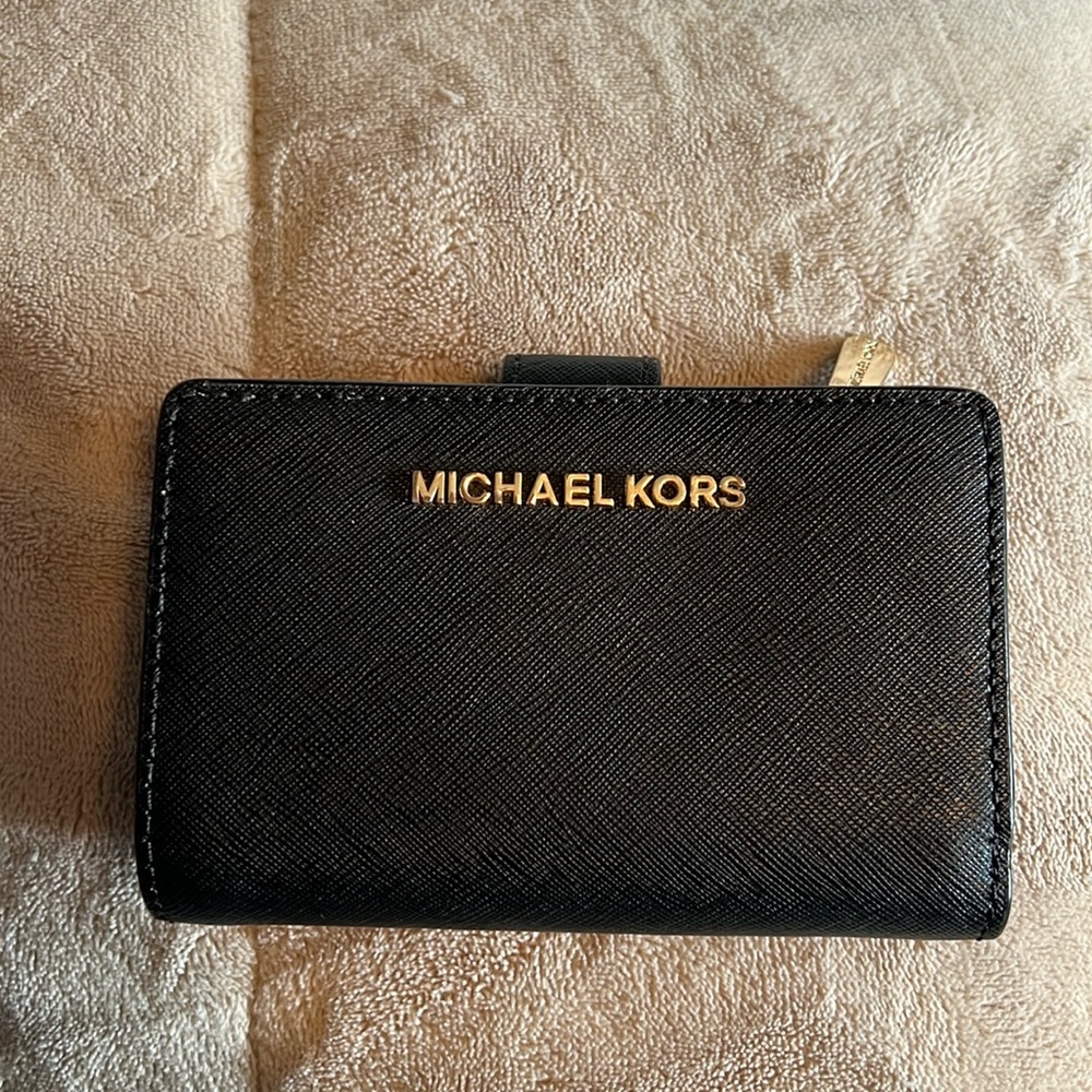 Michael Kors Black Leather Wallet Gold Hardware